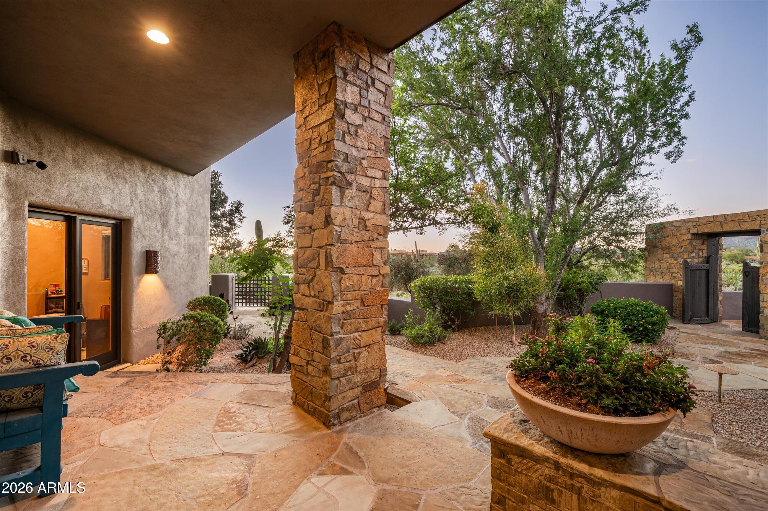 9029 E COVEY Trail