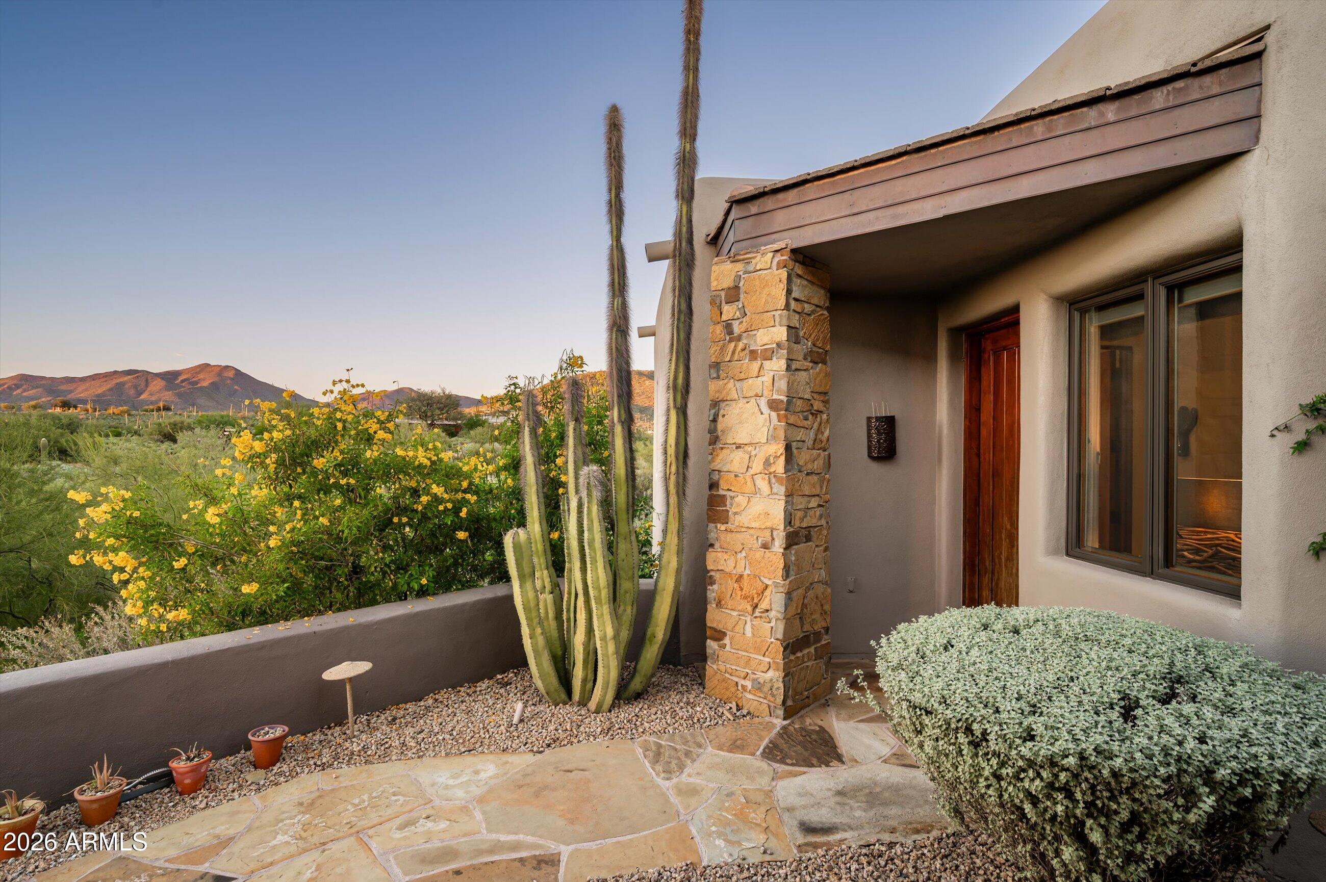 9029 E COVEY Trail