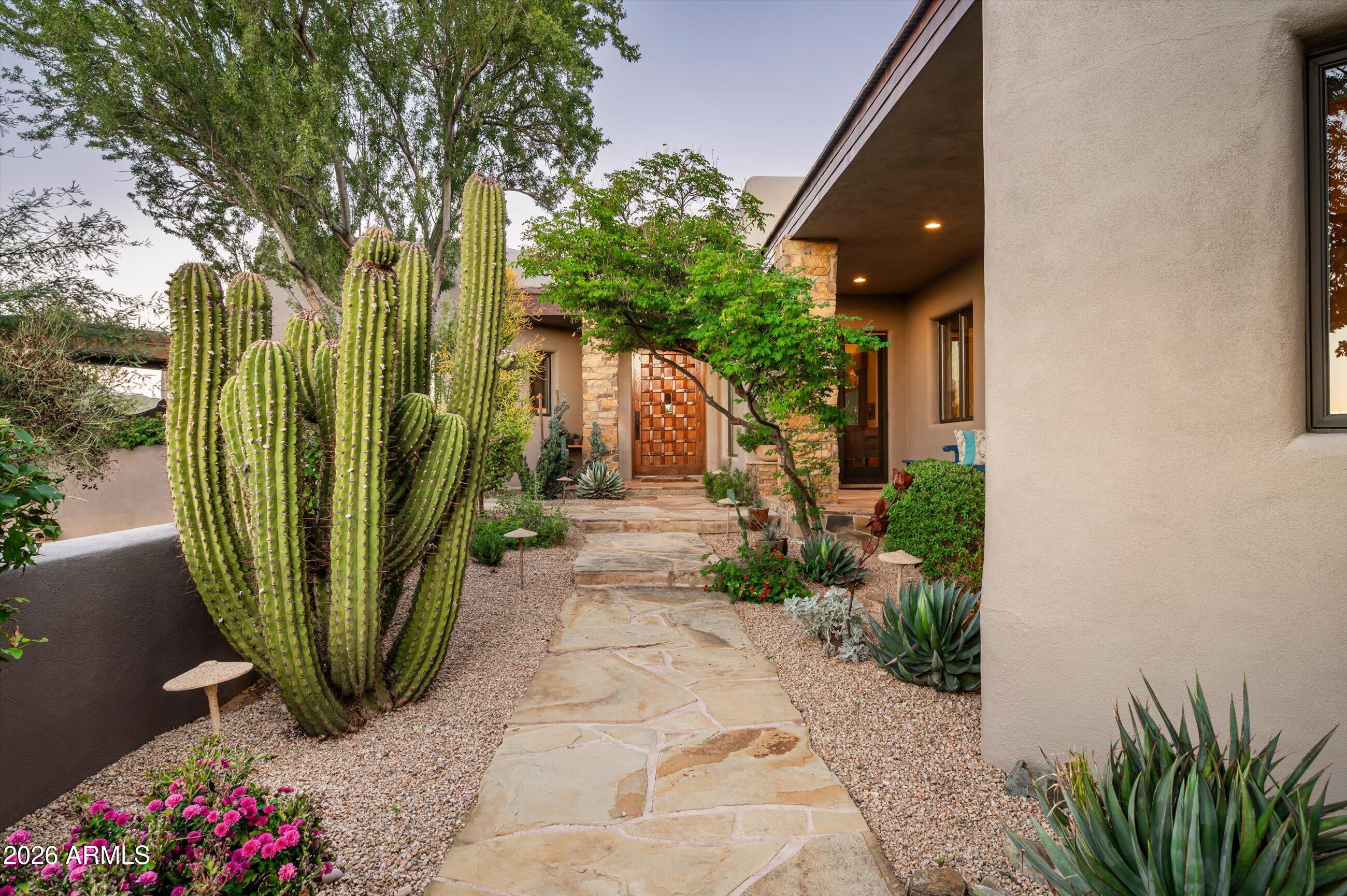 9029 E COVEY Trail