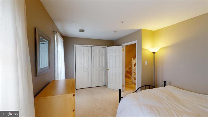 386 HARTFORD SQUARE Unit: 71