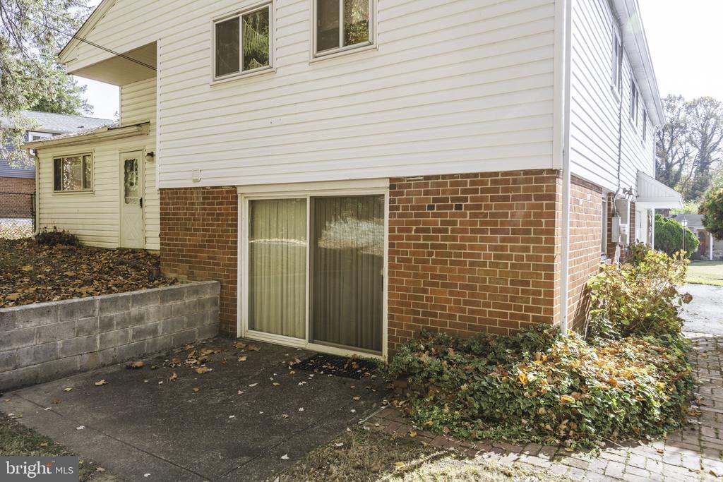 1753 MARILYN DRIVE