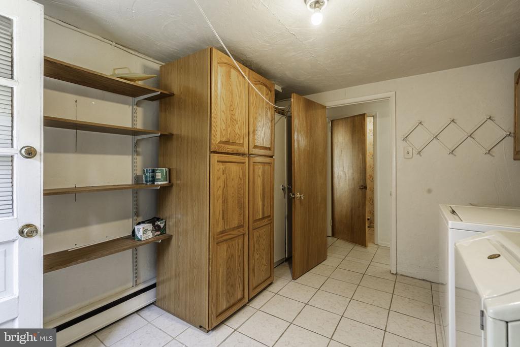 1753 MARILYN DRIVE