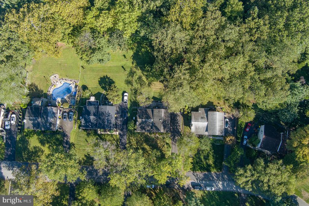 935 LONGVIEW ROAD