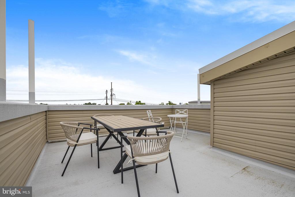 3320 MANTUA AVENUE Unit: B