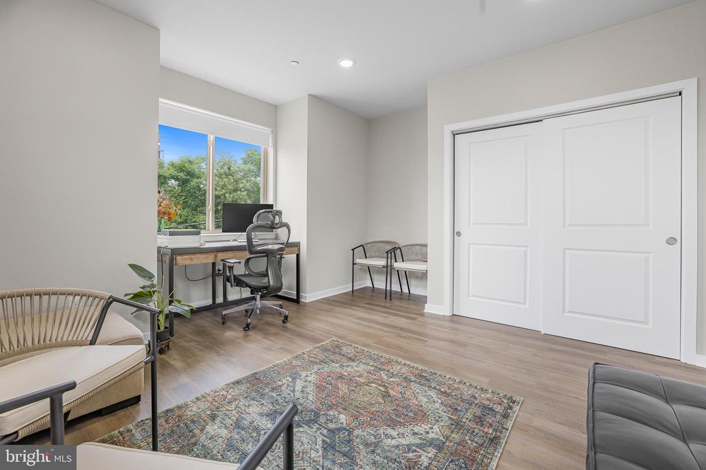3320 MANTUA AVENUE Unit: B