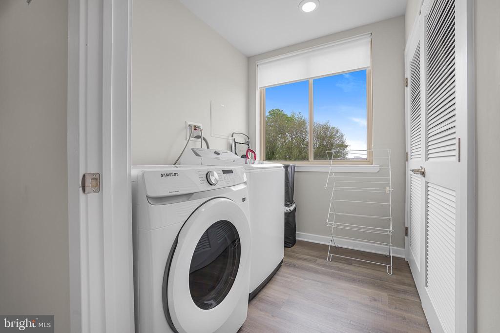 3320 MANTUA AVENUE Unit: B
