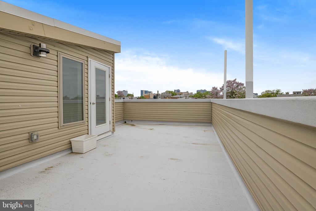 3320 MANTUA AVENUE Unit: B