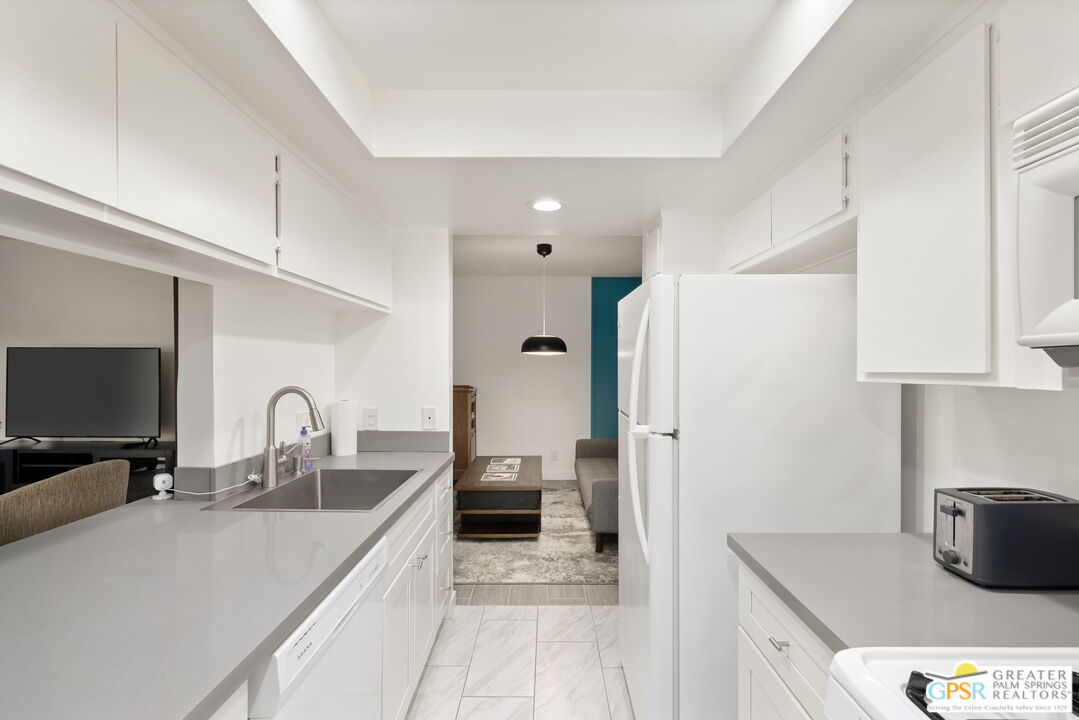 1550 S Camino Real Unit: 120