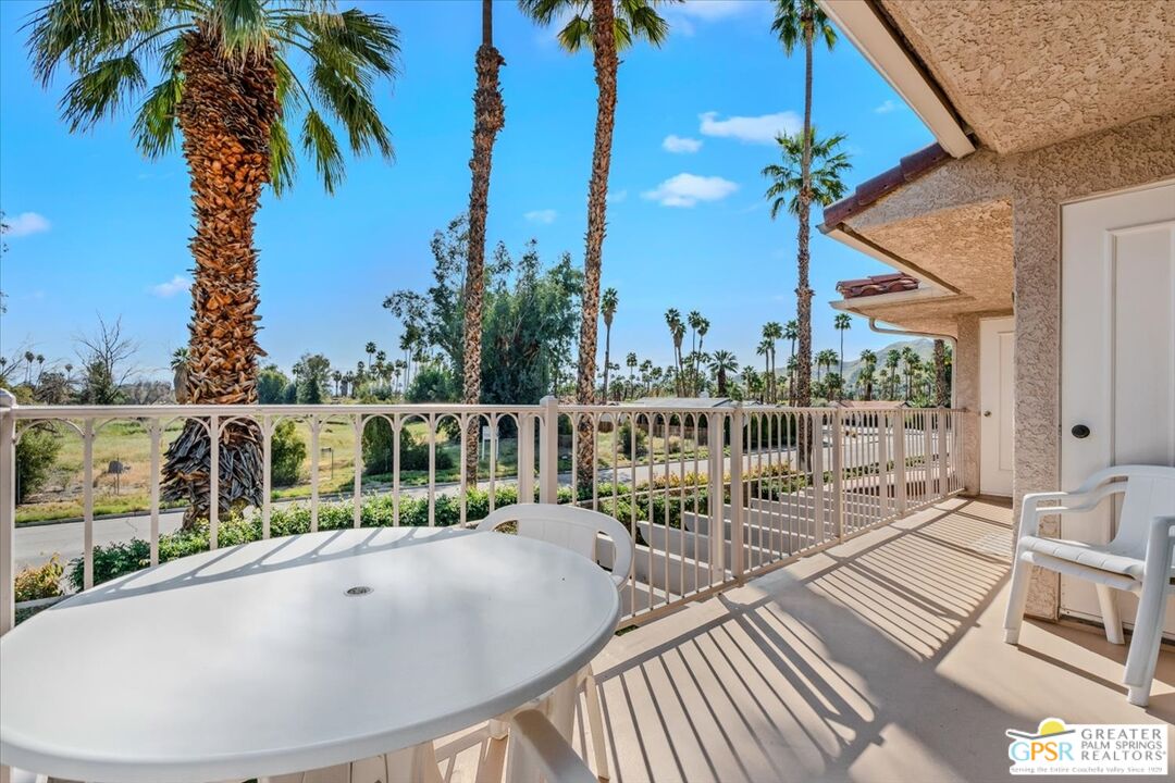 2701 E Mesquite Ave Unit: C16