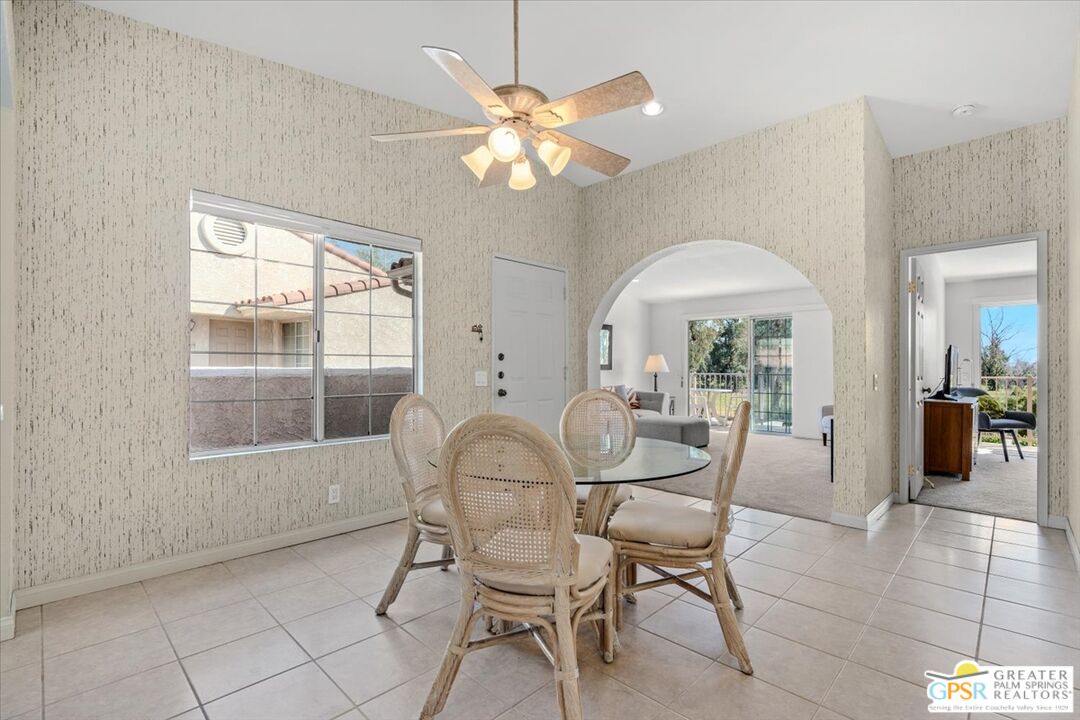 2701 E Mesquite Ave Unit: C16