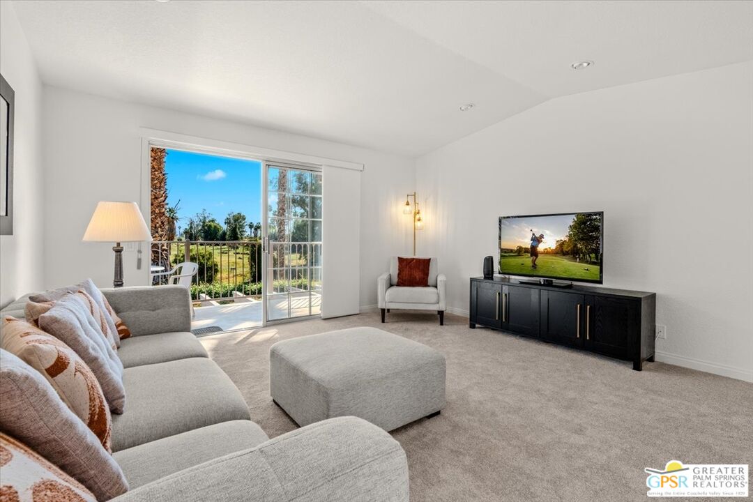 2701 E Mesquite Ave Unit: C16