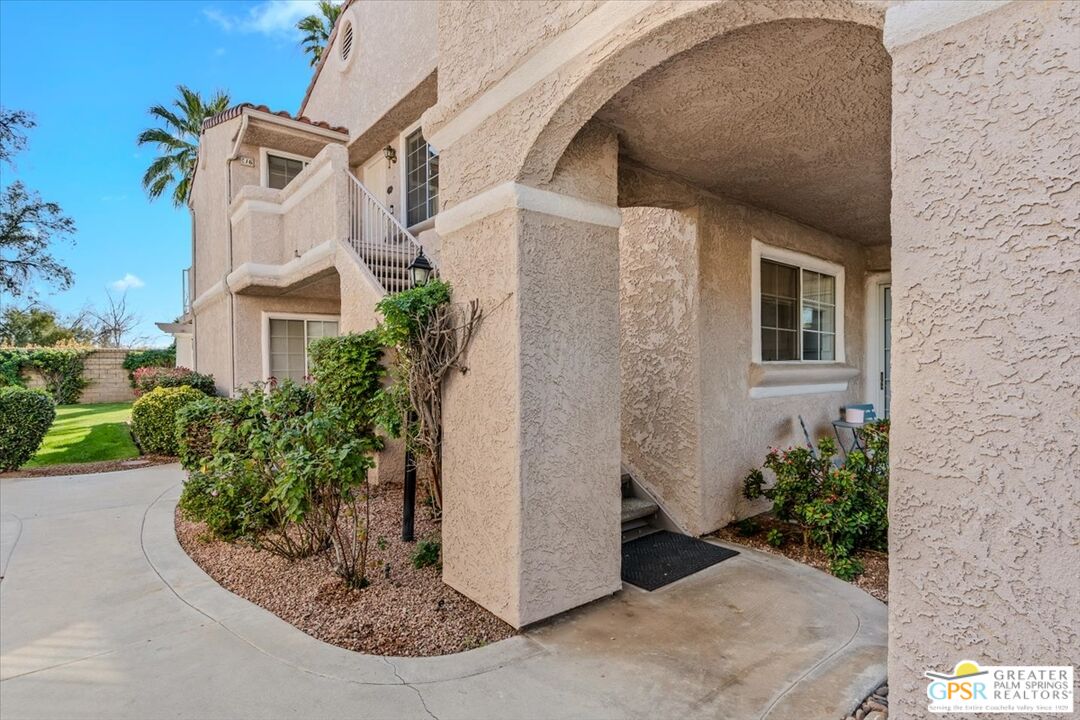2701 E Mesquite Ave Unit: C16