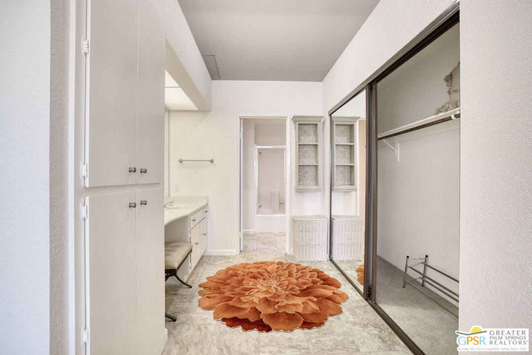 505 S Farrell Dr Unit: E30