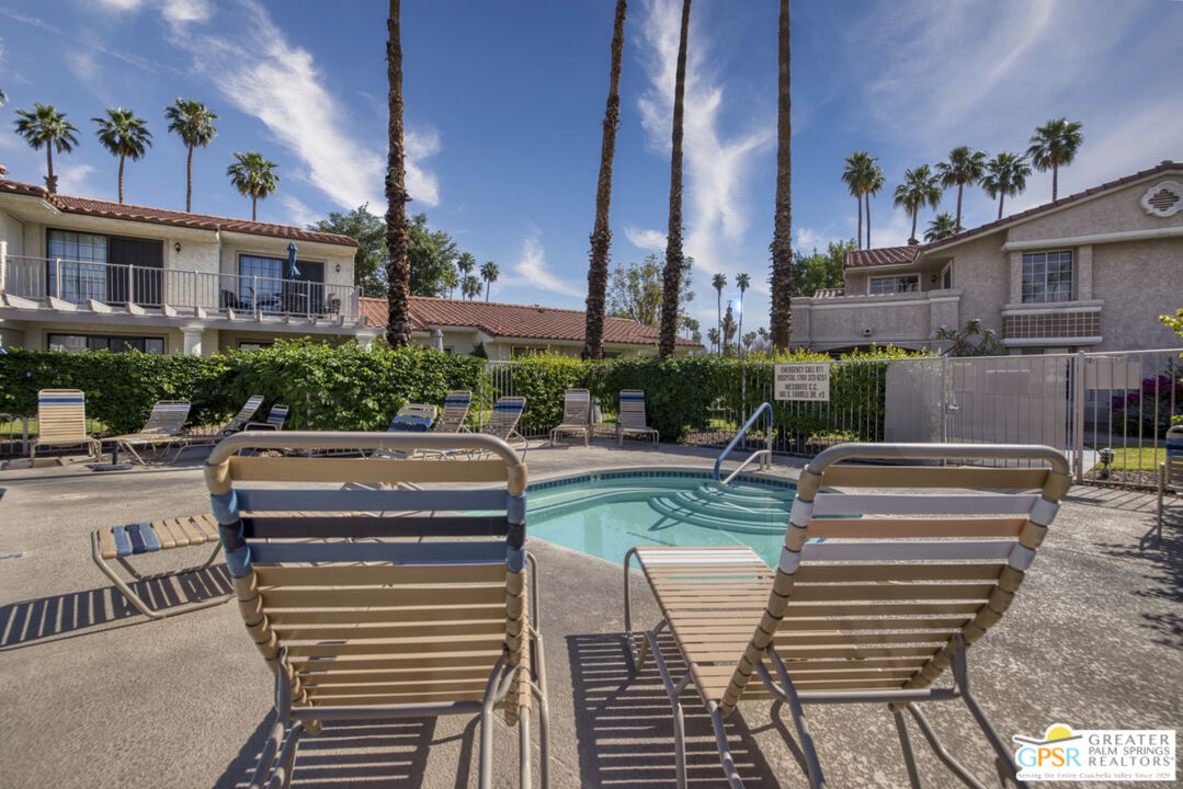 505 S Farrell Dr Unit: E30