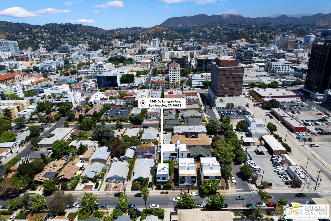 6543 De Longpre Ave