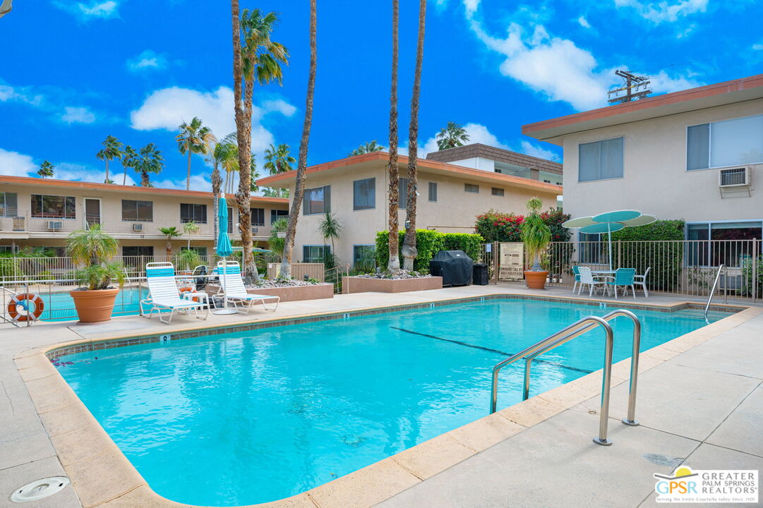 2290 S Palm Canyon Dr Unit: 11