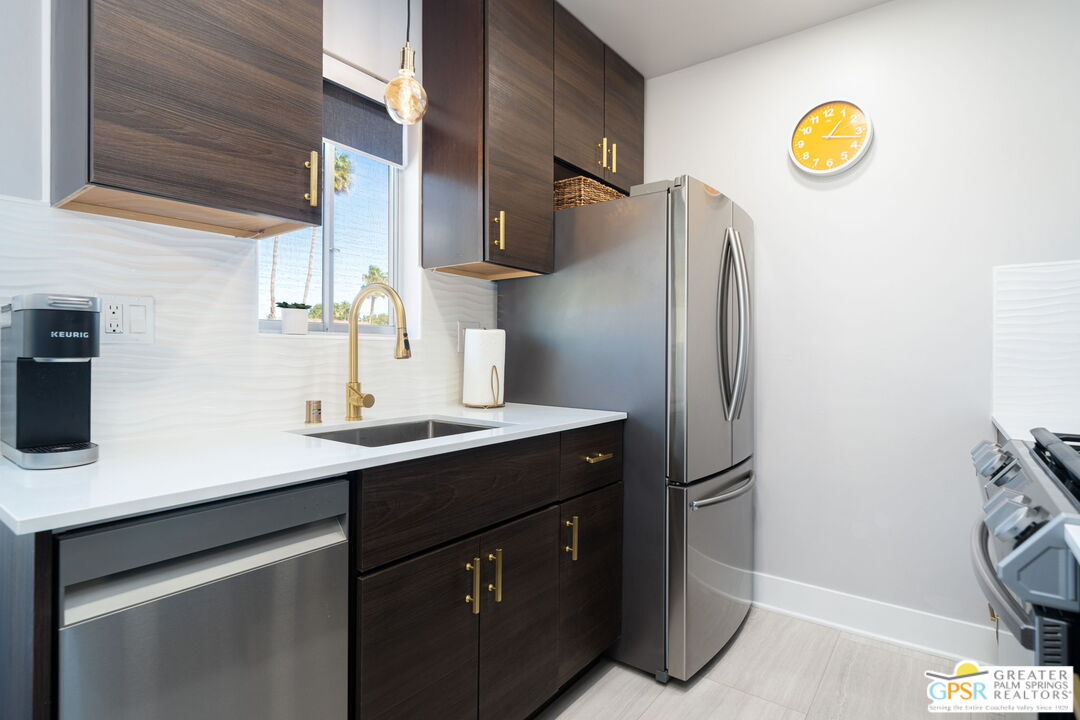 2290 S Palm Canyon Dr Unit: 11