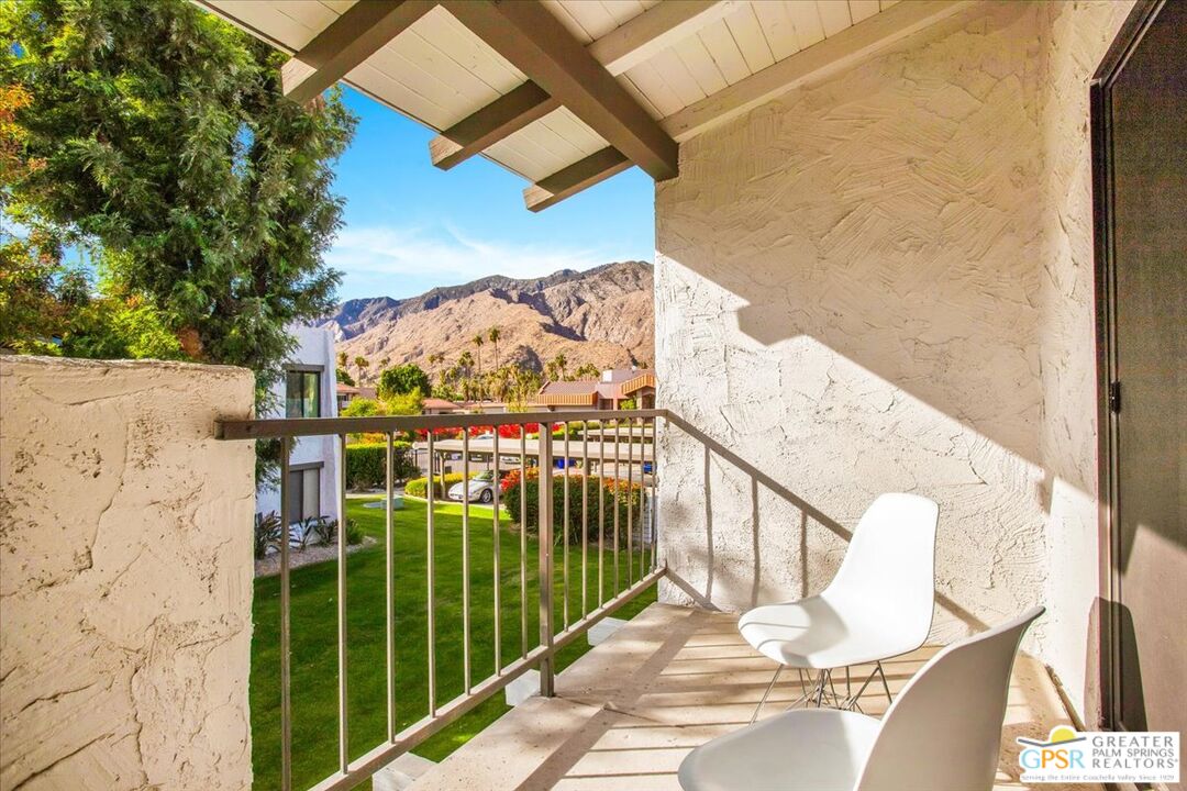 1050 E Ramon Rd Unit: 116