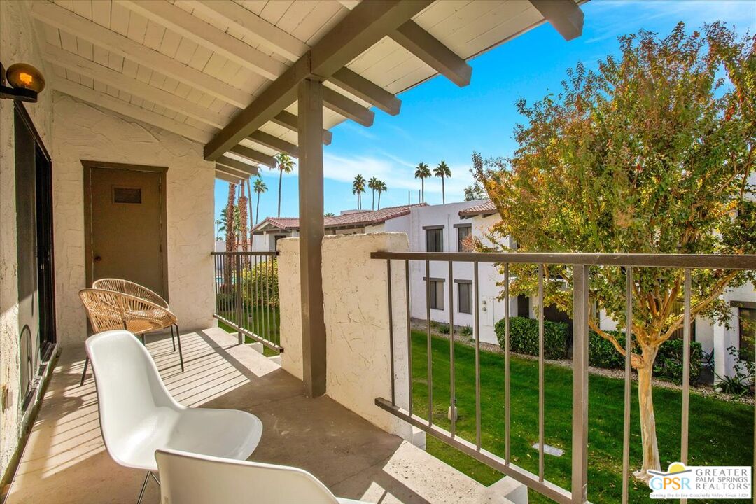 1050 E Ramon Rd Unit: 116