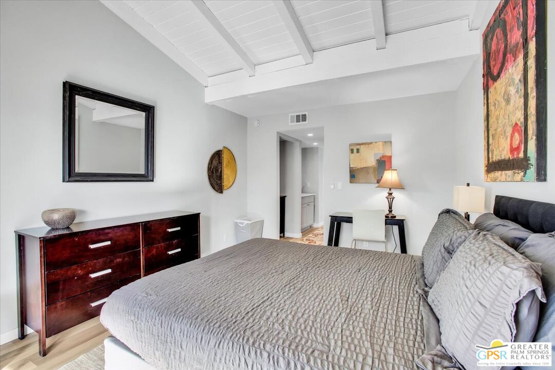 1050 E Ramon Rd Unit: 116