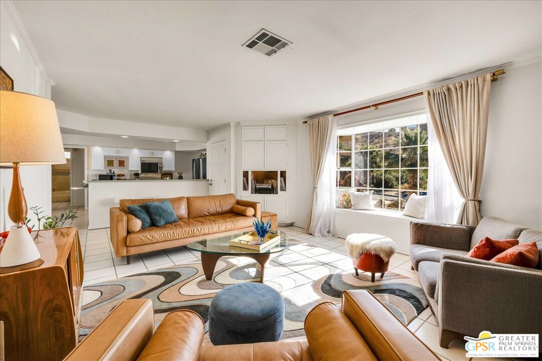 12115 Highland Ave