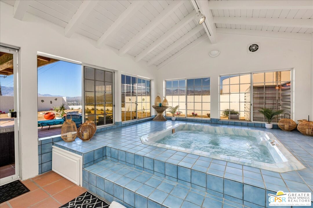 12115 Highland Ave