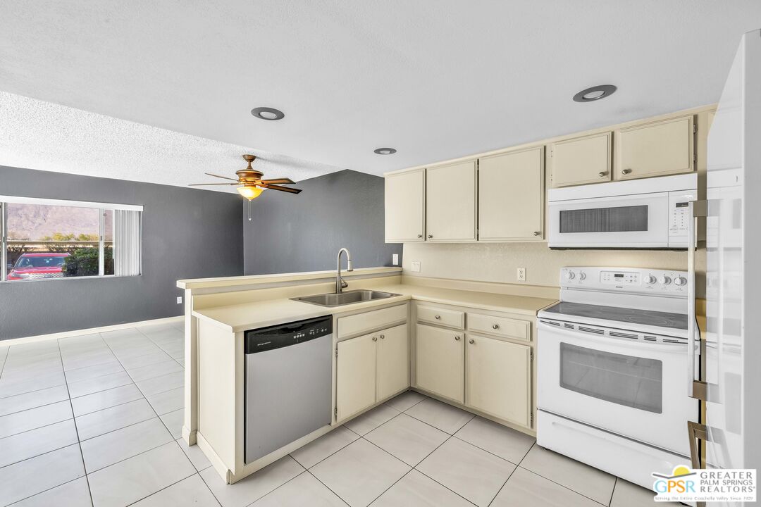 32505 Candlewood Dr Unit: 15