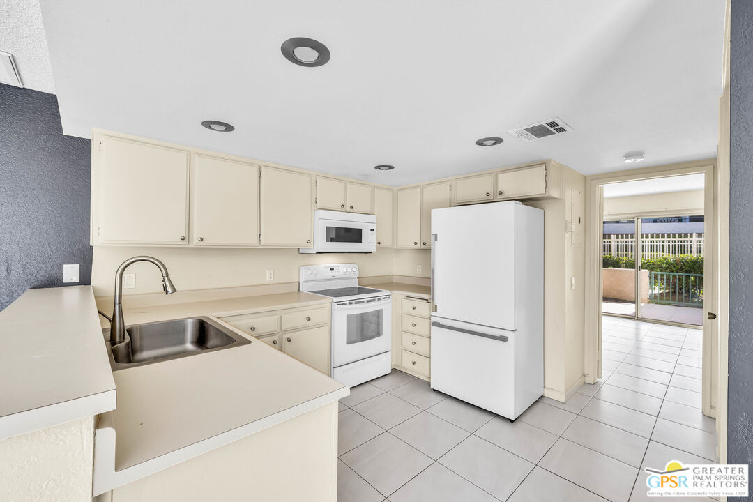 32505 Candlewood Dr Unit: 15