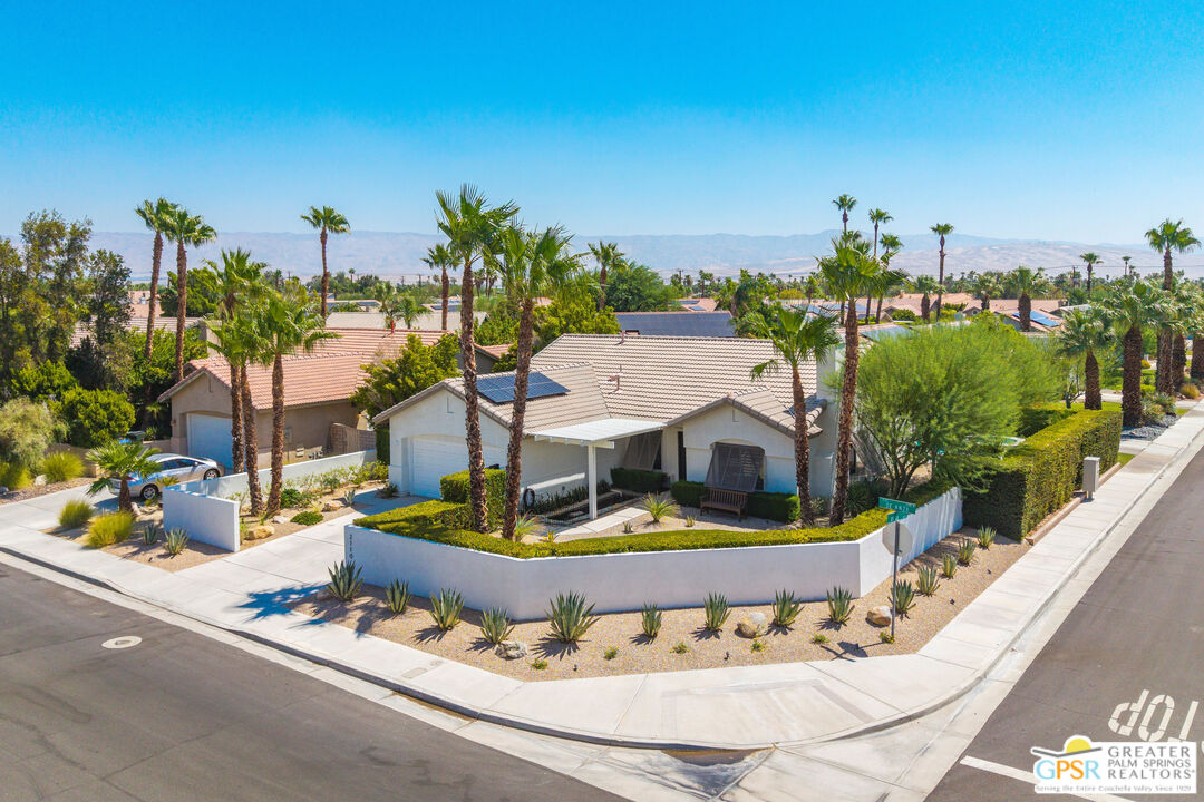 2110 N Paseo De Anza