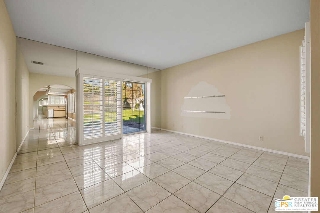 2701 E Mesquite Ave Unit: L54