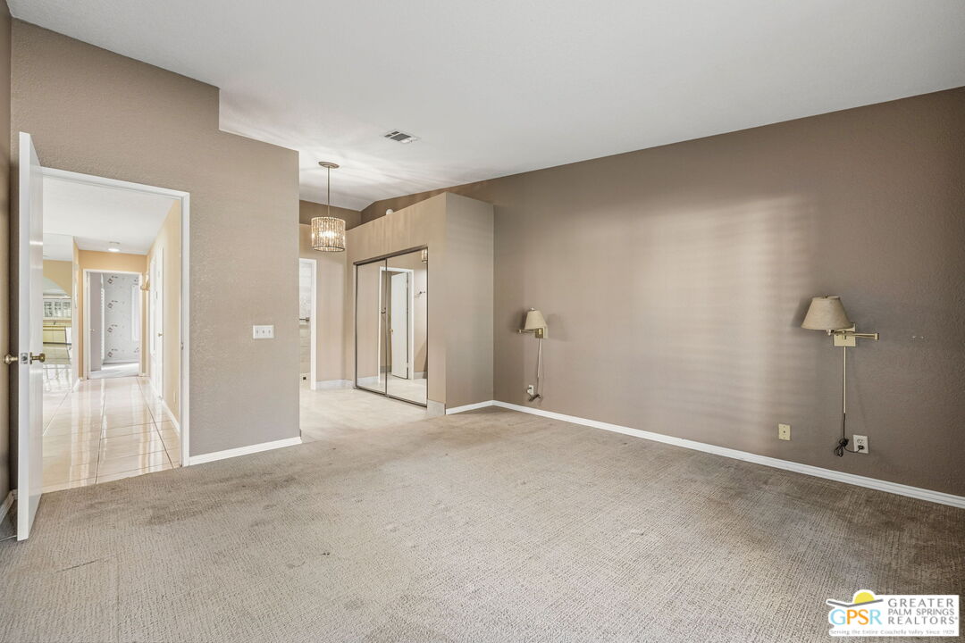 2701 E Mesquite Ave Unit: L54