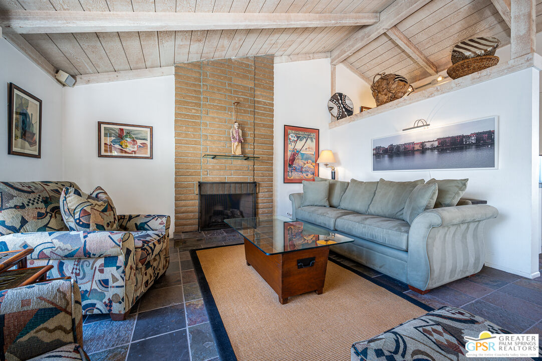 2240 E Miramonte Cir Unit: C