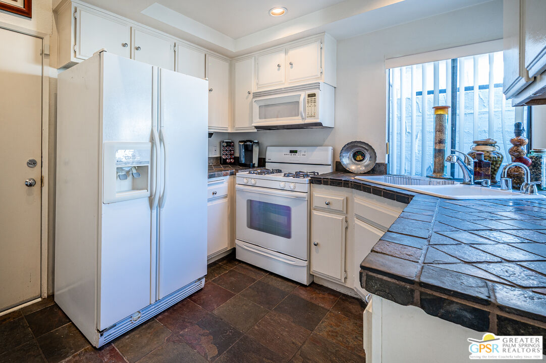 2240 E Miramonte Cir Unit: C