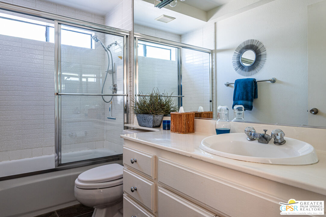 2240 E Miramonte Cir Unit: C