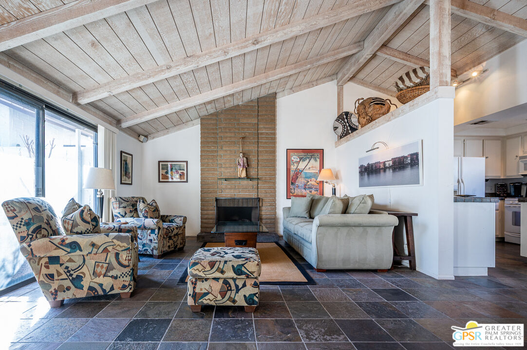 2240 E Miramonte Cir Unit: C