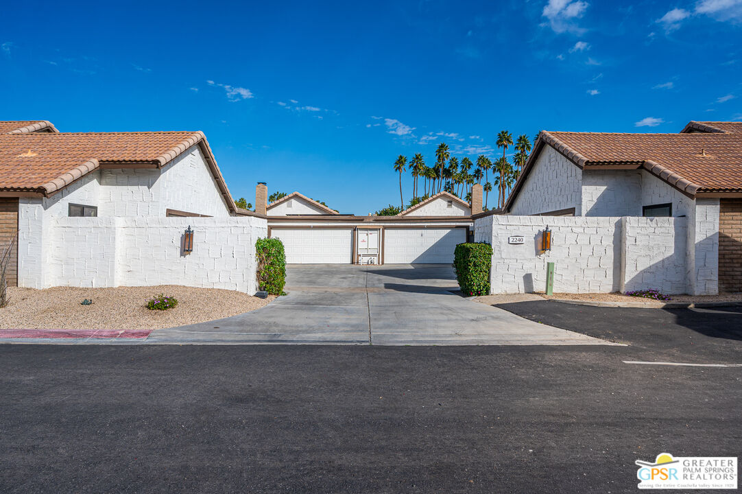 2240 E Miramonte Cir Unit: C