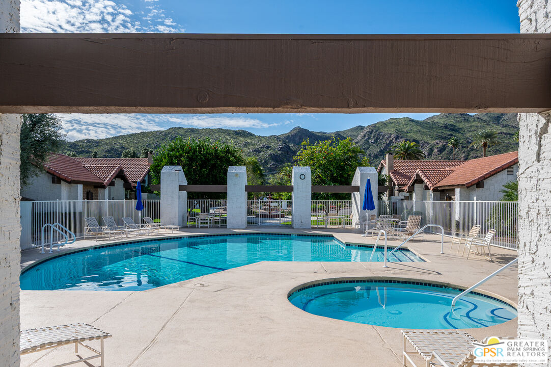 2240 E Miramonte Cir Unit: C