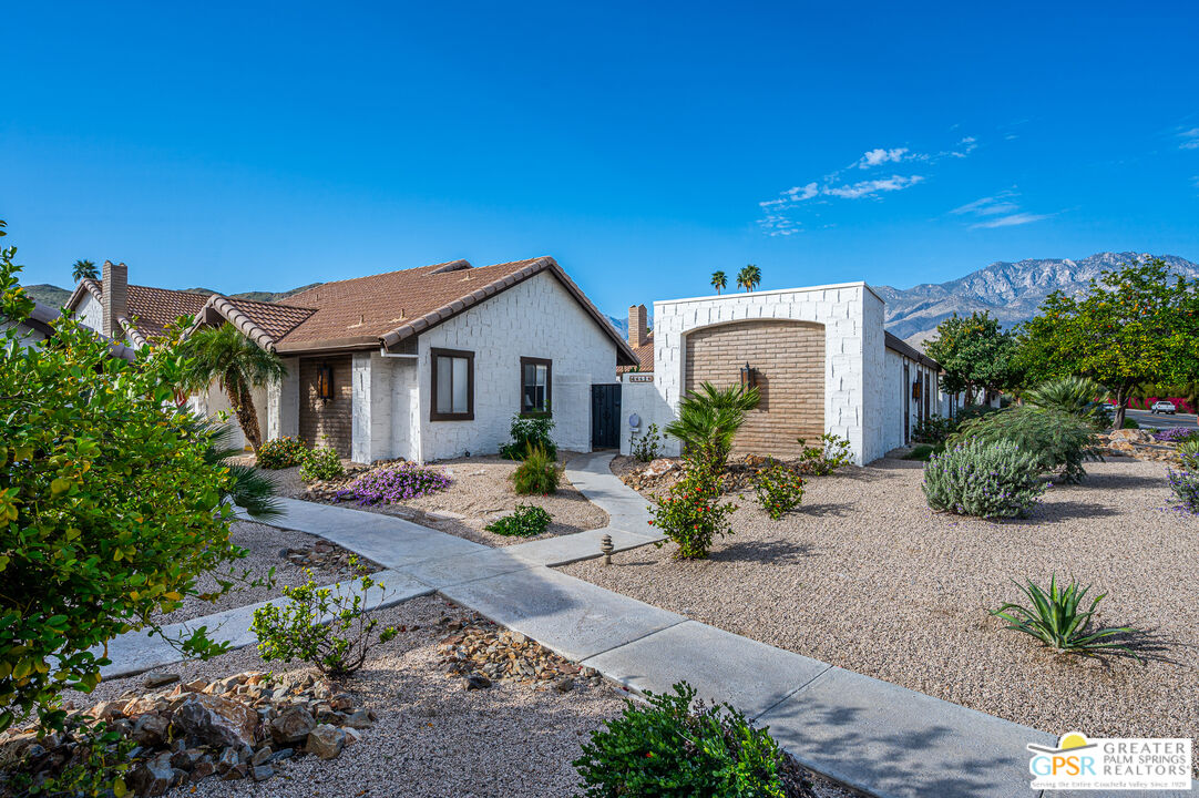 2240 E Miramonte Cir Unit: C