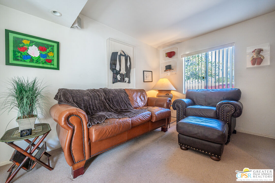 2240 E Miramonte Cir Unit: C