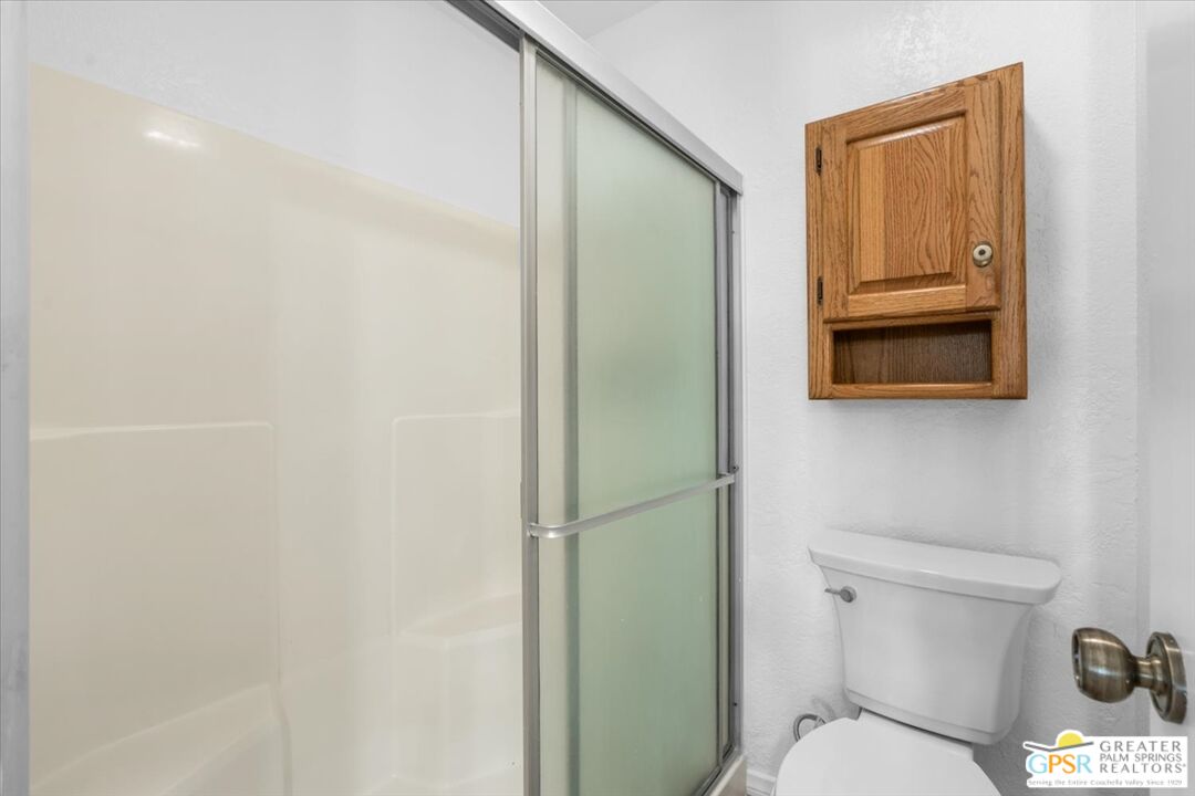 5125 E Waverly Dr Unit: B2