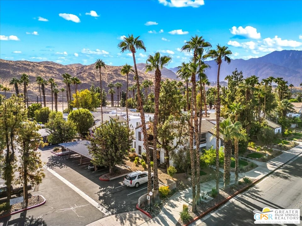 5125 E Waverly Dr Unit: B2