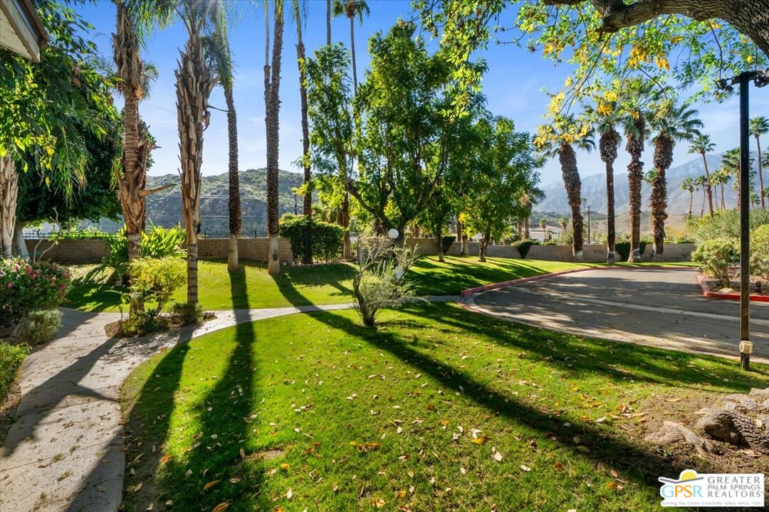 5125 E Waverly Dr Unit: B2