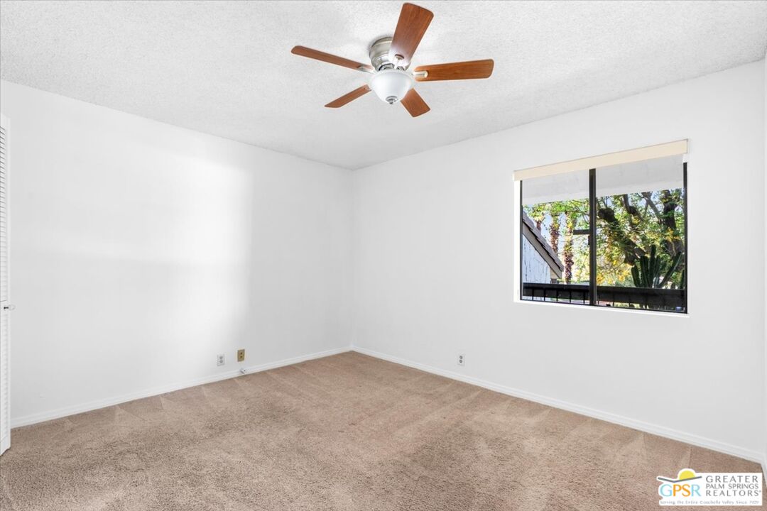 5125 E Waverly Dr Unit: B2