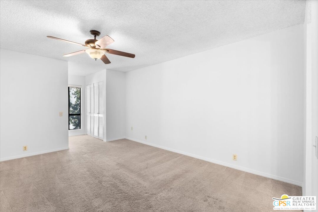 5125 E Waverly Dr Unit: B2