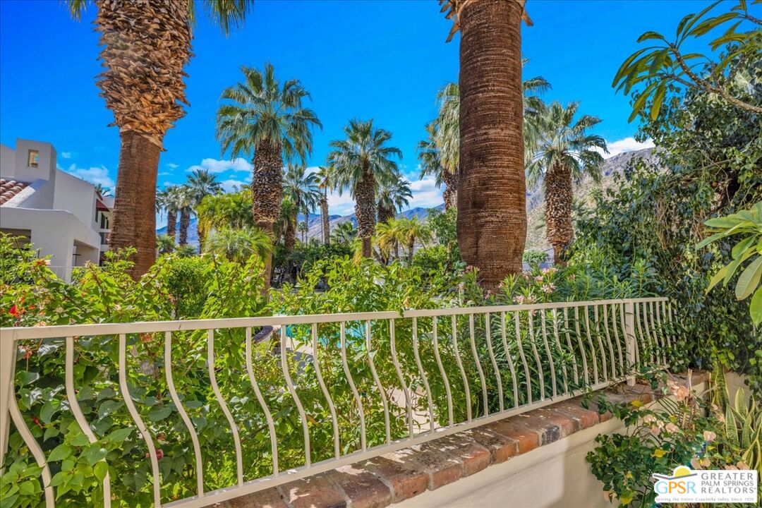 255 E Avenida Granada Unit: 312