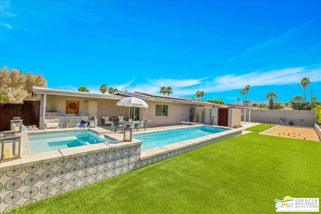 1979 N Los Alamos Rd