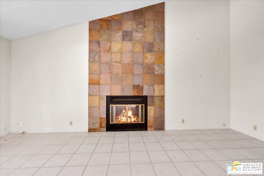 2635 N Whitewater Club Dr