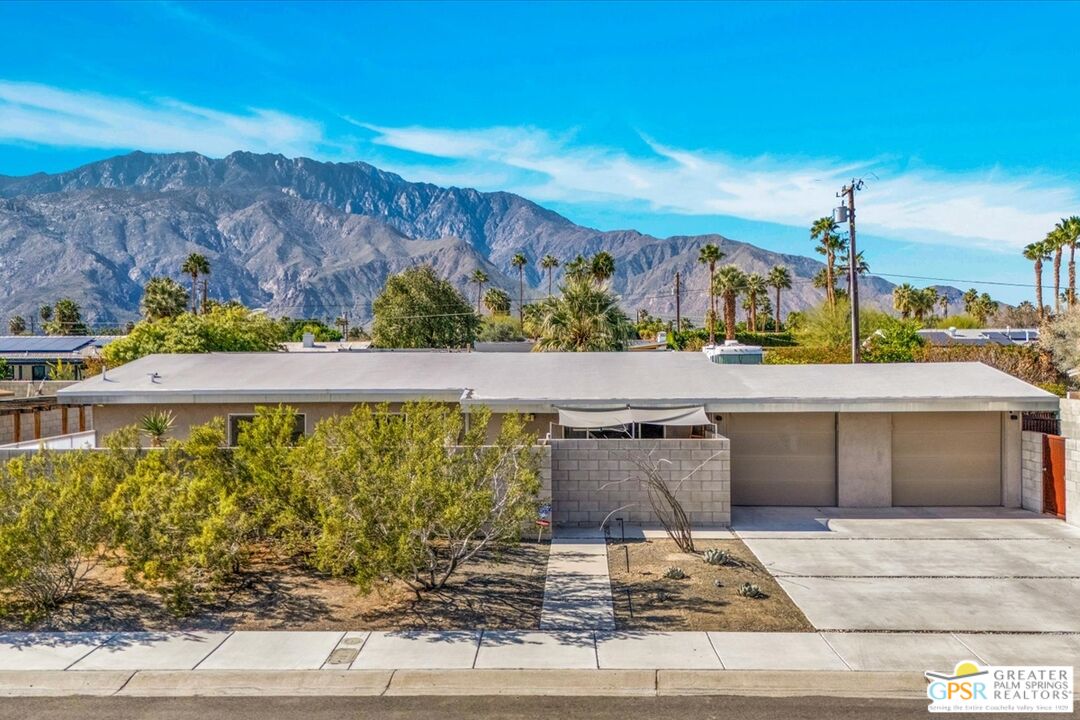 1979 N Los Alamos Rd