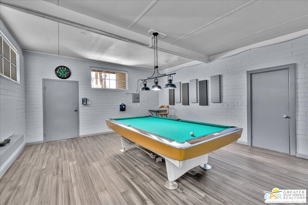 107 Caravan St