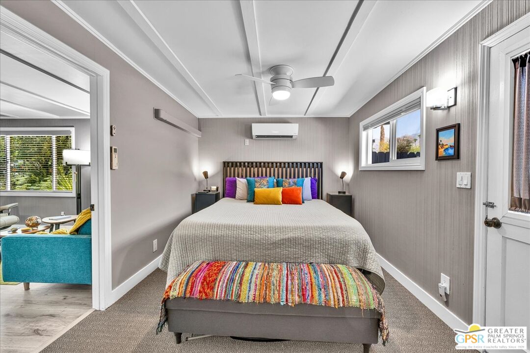 107 Caravan St